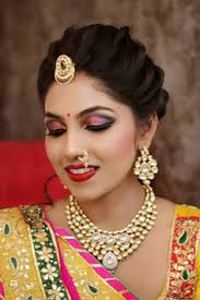 7 Saree hairstyles ideas