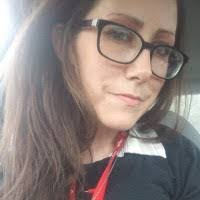 Ashley Hinker's Instagram, Twitter & Facebook