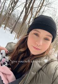 Kendra Leone's Instagram, Twitter & Facebook