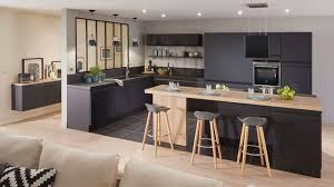 Entre 549 et 2 590 euros selon composition type et hors électroménager. Lapeyre Cuisine Salle De Bains Fenetres Escalier Tout Savoir Cote Maison