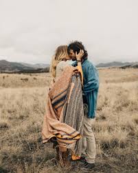 styling note cozy peach huge scarf and denim photo couple shoot couples