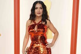 Salma Hayek "ganó el Oscar" no oficial a la mejor vestida en la alfombra roja | MARCA México
