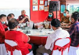 Himpunan bahan sokongan dan informasi tentang pengurusan fail, pengurusan guru dan pengurusan sekolah untuk membantu geng sekolah dalam melaksanakan tugas sebaiknya. Bupati Tapanuli Utara Tegaskan Perangkat Daerah Mampu Bekerja Sinergi