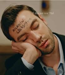 Desi Alexander Tevin