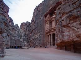Your customizable and curated collection of the best in trusted news plus coverage of sports, entertainment, money, weather, travel, health and lifestyle, combined with outlook/hotmail, facebook. Travel Guide To Petra Jordan With Sample Itinerary