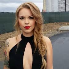 Side buns, side ponytails, side braids, side cascading curls… these have been rocked by celebs on the red carpets at all the biggest recent events, so, well, congrats, side hairstyles have become a hot trend. 50 Gorgeous Prom Hairstyles For Long Hair Society19