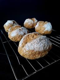Brotchen Ohne Hefe Vegan Glutenfrei Ohne Ol Das Vegan Monster Rezept In 2020 Brot Ohne Hefe Vegan Hefe Vegan Brot Ohne Hefe