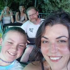 Heidi Slade's Instagram, Twitter & Facebook