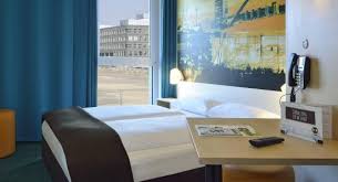Frühstück und der gültigen mehrwertsteuer. Familienzimmer Fur 3 Personen Aufnahme Von B B Hotel Koln Messe Tripadvisor