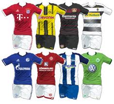 La stagione è iniziata il 5 agosto 2016 ed è terminata il 21 maggio 2017. Soccer German Bundesliga Kits 2016 17 Infographic