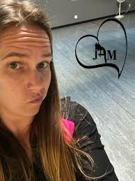 I James lay promise to love you from the very depth of my heart If I can  get I love you 😘❤️💕 from a special fan of mine ❤️❤️❤️💋