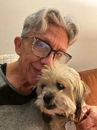 Adorable first meeting between Ava and Pecan