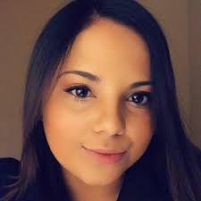 Damaris Correa's Instagram, Twitter & Facebook