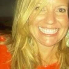 Lisa Shears's Instagram, Twitter & Facebook