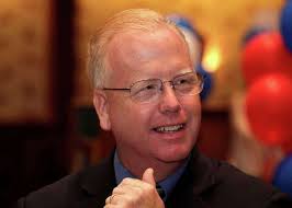 Foley captures narrow win over Fedele