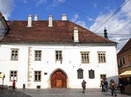 The art and design university (romanian: Universitatea De ArtÄ Èi Design Din Cluj Are O NouÄ Conducere Transilvania Reporter