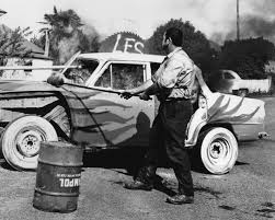 Movie Market - Prints & Posters of The Cars That Ate Paris 103938