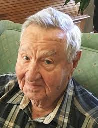 Estelle Ayers's Instagram, Twitter & Facebook