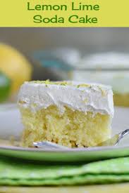 Lemon Lime Soda Cake An Easy Light Summer Dessert Recipe Made With Cake Mix Sprite And Topped With Whipped Topp Soda Kuchen 2 Zutaten Kuchen Sommernachtisch