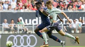 Josip stanisic, 21, aus deutschland fc bayern münchen ii, seit 2019 rechter verteidiger marktwert: Josip Stanisic Tko Je Mladi Hrvat Koji Je Debitirao Za Bayern Goal Com