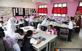 Dapat pulan bantuan kematian rm2500 (tertakluk pada terma dan syarat kwsp). Mengaku Gaji Rm1 500 Tapi Rumah Besar Kereta Mewah Masih Nak Bantuan Sekolah Free Malaysia Today Fmt