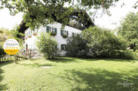 Haus in herrsching am ammersee 12 aktuelle adressen mit bewertungen und öffnungszeiten jetzt bei lokalwissen anzeigen! Historischer Gutshof Am Ammersee Diessen Am Ammersee
