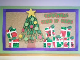 Christmas Time Bulletin Board Infant Art Projects Baby Art Projects Christmas Time Infant Lesson Plans