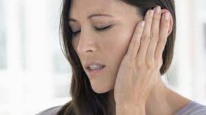 Terkadang, rasa nyeri sakit kepala sebelah kiri juga bisa menjalar sampai ke leher, gigi, atau di daerah belakang mata. Sakit Kepala Di Belakang Telinga Begini Cara Manjur Mengatasinya Tribun Jogja