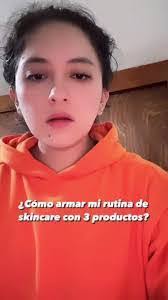 Sandra Levario's Instagram, Twitter & Facebook