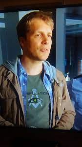 Range of styles in up to 16 colors. Anti Illuminati Oliver Pocher Mit Freimaurer T Shirt Bei Facebook
