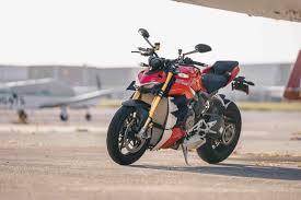 2020 Ducati Streetfighter V4 First Ride Review Revzilla