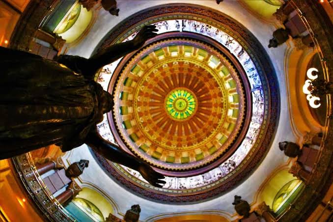 History Galore In Springfield, Illinois - Our Changing Life