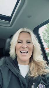 Profilo per Colleen Roeschlein