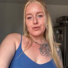 Ref. No. 8640a We need names please for this Photo from Amie Storm. Please  list them L-R Row Numbers. Thank You