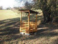 Astuce N 2 Fabriquer Des Rateliers Al Terre Eco Rehabilitation Integrale D Une Ferme En Pise Ratelier Foin Chevaux Ratelier Mangeoire A Foin
