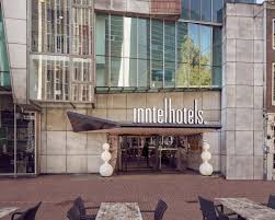 Catch a horse race at saratoga race course, enjoy outdoor fun at great sacandaga lake, or head into albany to see interesting exhibits at the new york state museum. Hotel Im Zentrum Von Amsterdam Inntel Hotels Amsterdam Centre