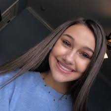 Lily Cook's Instagram, Twitter & Facebook