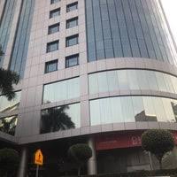 Home to a number of corporate headquarters and multinational companies, this iconic building is situated in an affluent suburb of the damansara enclave. Wisma Uoa Damansara Damansara Heights 11 Tips