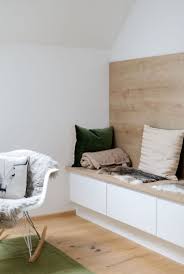 Bettwasche gepolsterte sitzbank sitzen im wohnzimmer mit. Modern Maritim Wohnzimmer 1000 Images About Stauraum On Pinterest Esstisch Bank Haus Deko Sitzbank Kuche