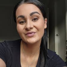 Aimee Parr's Instagram, Twitter & Facebook