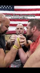 Brian Shaw vs Eddie Hall 😳 #armwrestling #brianshaw #eddiehall
