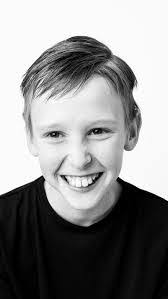 Kari Coble's Instagram, Twitter & Facebook