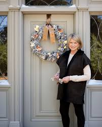 3m command outdoor wreath hook & strips, water resistant, metallic bronze, large. How To Hang A Wreath Without Making Holes In The Door Martha Stewart