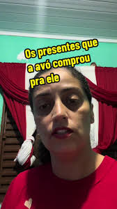 Quarto do Brian: Presentes da Avó