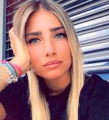 Samsun'u çok beğendim, güzel bir balkan şehrine benziyor. Lea Petkovic Meet Daughter Of Vladimir Petkovic Vergewiki