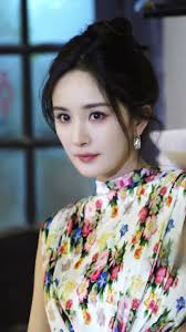 Appreciate the beauty of Chinese porcelain#YangMi #杨幂  #IntheNameoftheBrother #哈尔滨一九四四 #iQIYIMalaysia