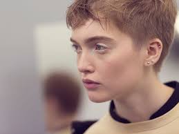 Come fare coming out: la storia della modella Ruth Bell