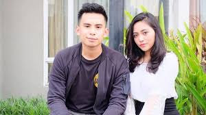 Rachel vennya memajang foto tersebut, selasa (22/12/2020), bertepatan dengan hari ibu. Rachel Vennya Wedding Anniversary Niko Unggah Foto Kertas Dengan Tulisan Yang Bikin Deg Degan Tribunstyle Com