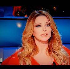 She has been active on rai since the 1990s, hosting its main sports programs such as la. Jrgvedrhkgcaim