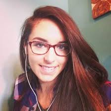 Amber Kirschbaum (amberelodis)